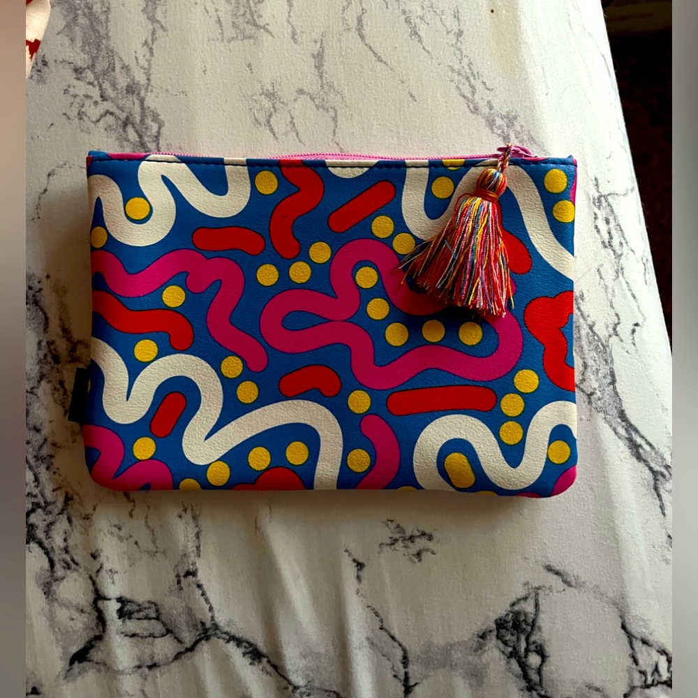 ⚡️NWOT Ipsy vibrant Y2k style cosmetic bag
